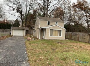 6140 Blossman Rd, Toledo, OH 43617