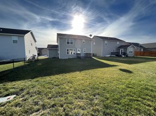 9565 Red Sunset Ct, West Des Moines, IA 50266