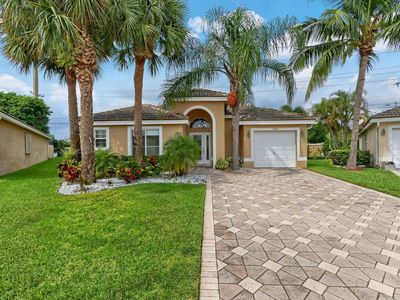8265 Palm Gate Drive, Boynton Beach, FL, 33436