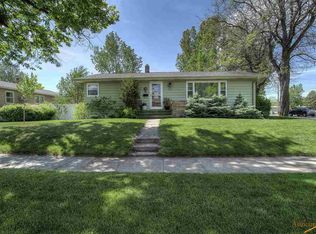 2947 W Saint Anne St, Rapid City, SD 57702