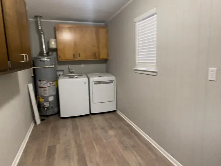 7130 Greenview Dr — Photo 3