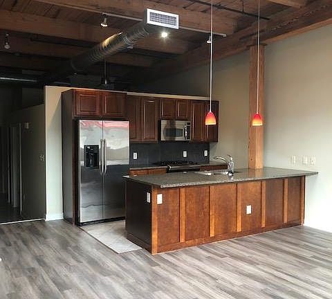 2nd image of 408 W 8th St APT 804