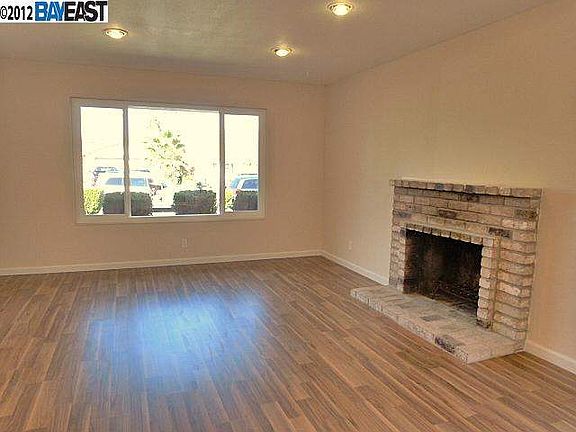 3rd image of 3148 San Gabriel Way
