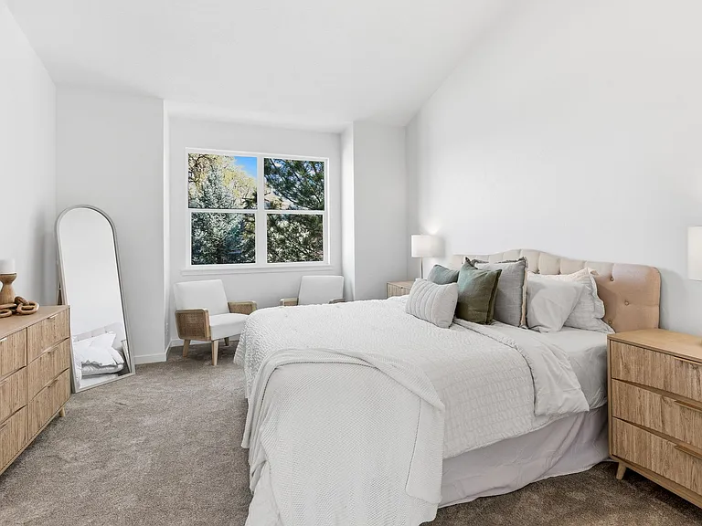 510 Diamond Ln — Photo 34