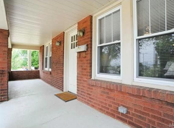 4th image of 1579 Louisville Ave