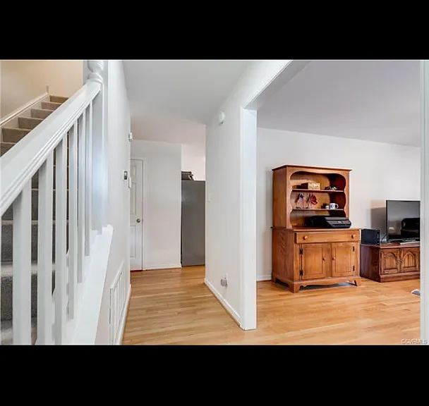 8571 Woodlake Dr — Photo 27