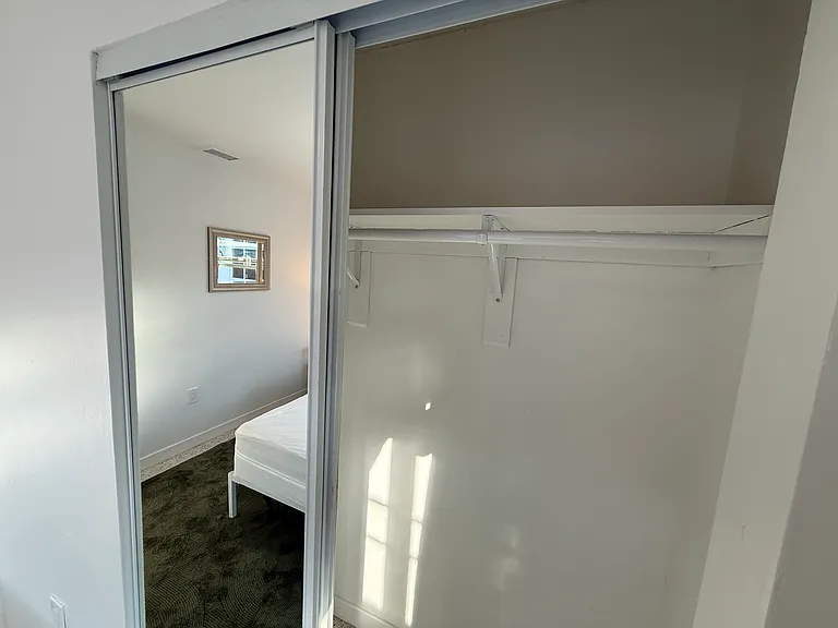421 SW 9th St #3A — Photo 13