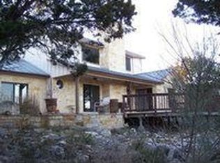 174 Honeycomb Ln, Kerrville, TX 78028