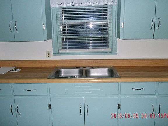 Rental Picture Greenwood Kitchen 2
