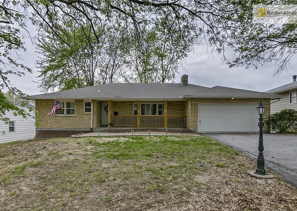 1st image of 2024 N 49th St