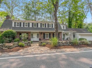 770 E Saddle River Rd, Ho Ho Kus, NJ 07423