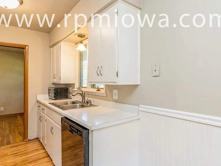 4127 Shawnee Ave — Photo 3