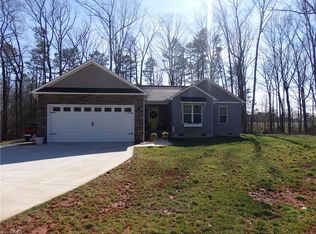 193 Golfcrest Rd, Denton, NC 27239