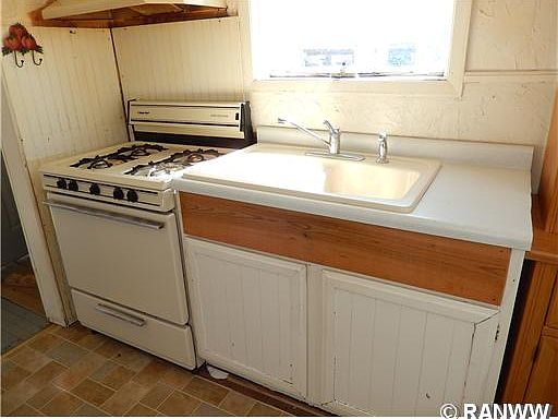 2nd image of 2645 Polk St/Croix Road