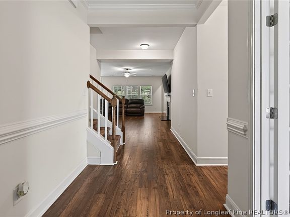 3rd image of 346 Bridgehaven Dr