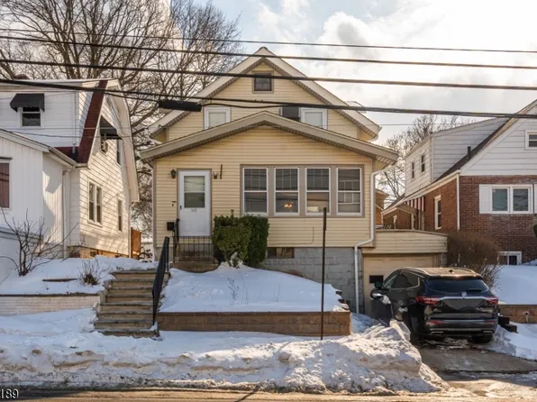 540 E 3Rd Ave, Roselle Boro, NJ 07203