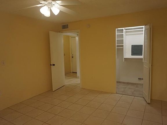 4th image of 1467 Mission Hills Blvd #A