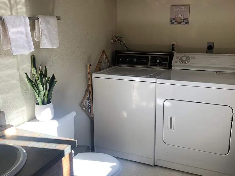 551 Los Angeles Ave — Photo 6
