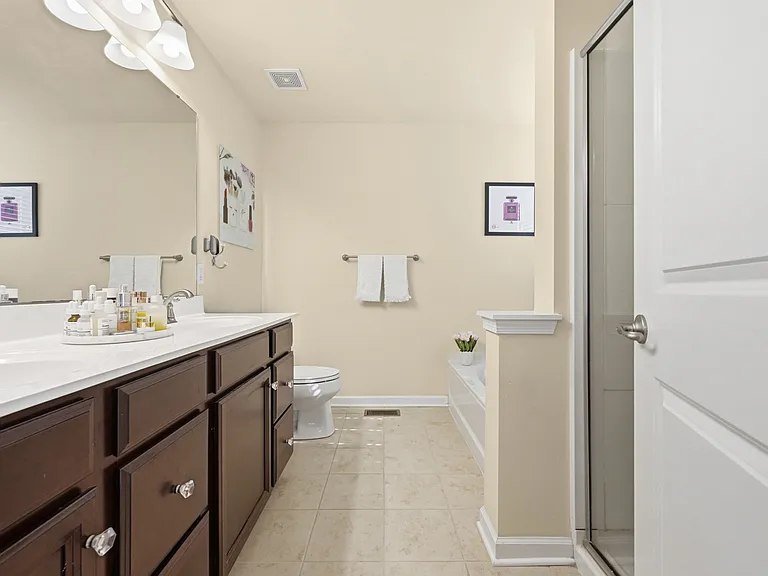 601 Pointe View Dr — Photo 8