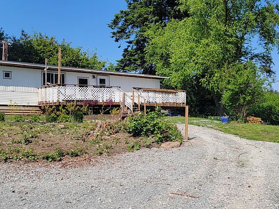 2nd image of 893 Henry Ln