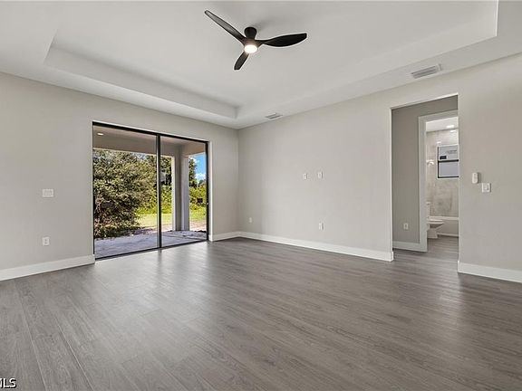 3rd image of 333 Pinehurst Ave