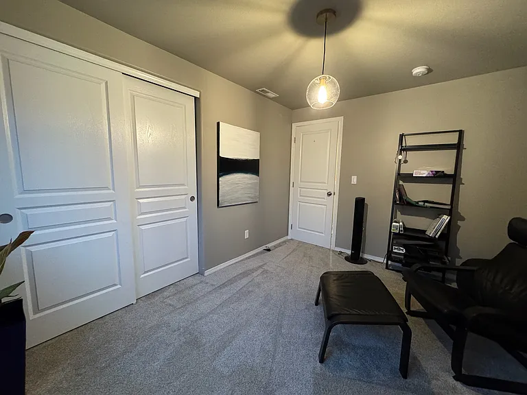 2537 Denton St — Photo 20