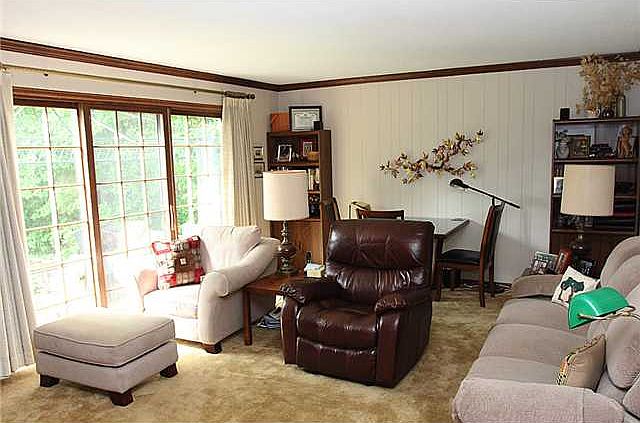 1st image of 929 Bexley Dr
