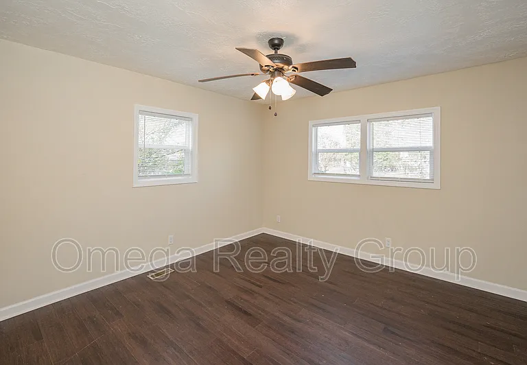 1808 Wilson Dr — Photo 23
