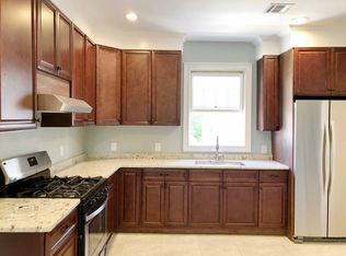 10 Ellsworth St #2, Brockton, MA 02301
