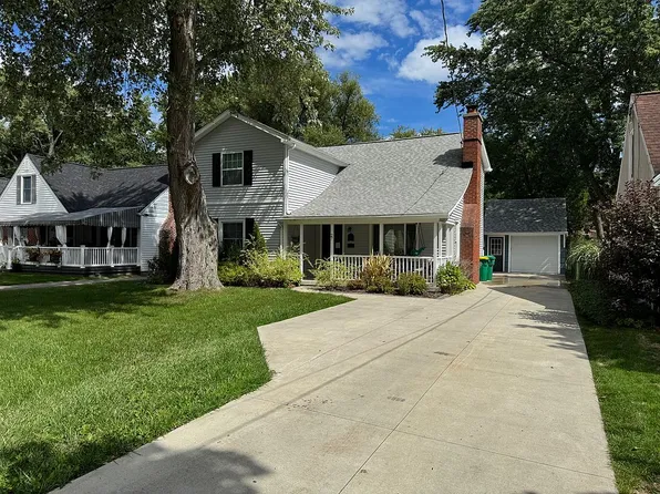 27 Sandra Pl, Hamburg, NY 14075