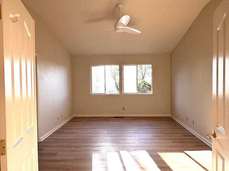 146 Northridge Dr — Photo 22