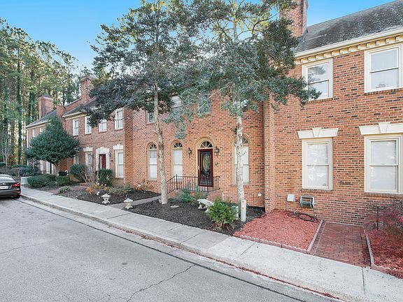 3rd image of 195 Habersham Pl