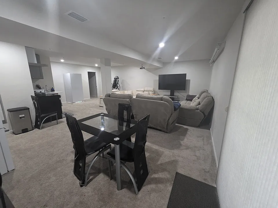 102 Sherman Way #1