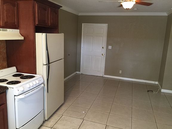 2nd image of 1035 N Andrews Ave APT 5