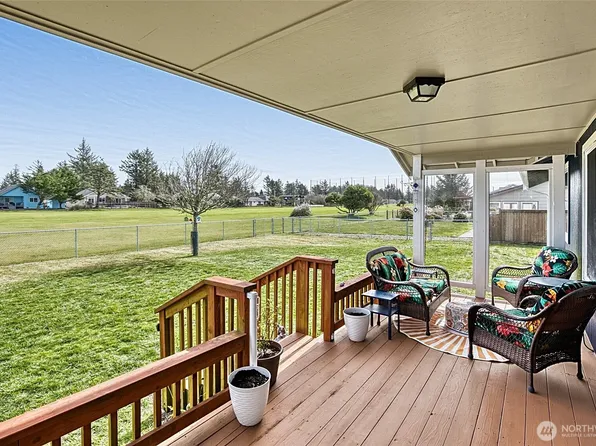 550 Canal Drive NE, Ocean Shores, WA 98569