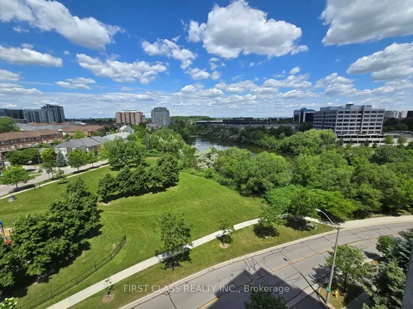 399 S Park Rd #906, Markham, ON L3T 7W6