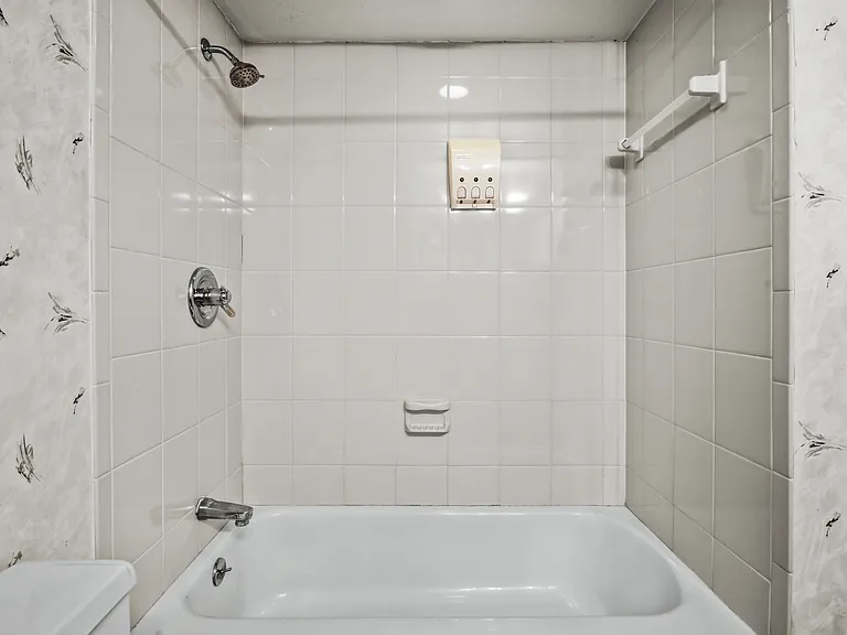 15721 Mapleview Cir — Photo 21