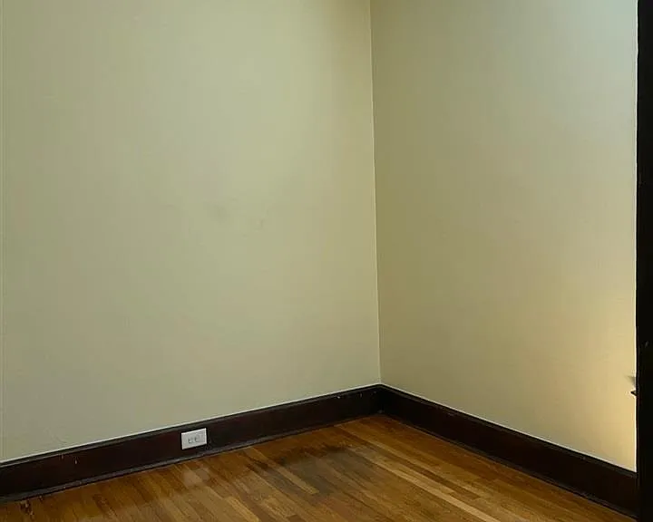 3930 Trumbull St #2 — Photo 17
