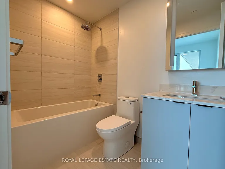 285 Dufferin St #1201 — Photo 8