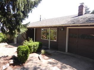 1122 Hillview Dr, Ashland, OR 97520