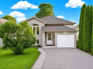 2279 McKay Ave, Windsor, ON N9B 3W6