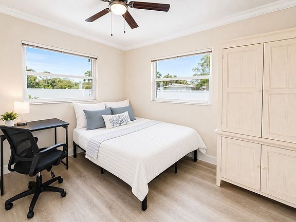 2nd image of 2370 Leon Ave #1