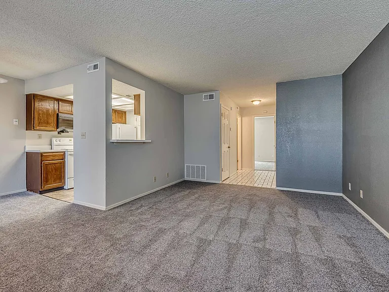 Lexington Commons — Photo 66