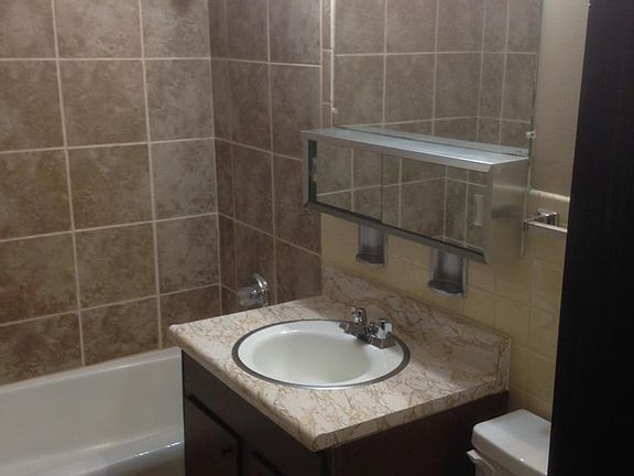 2nd image of 941 N River Dr APT 309