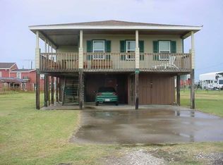 1040 S Selwyn Rd, Crystal Beach, TX 77650