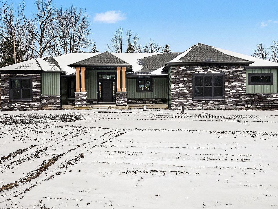 1st image of 19332 Sweetbriar Ct