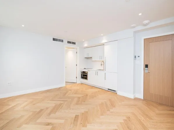 2 Commonwealth Ave #506, Boston, MA 02116