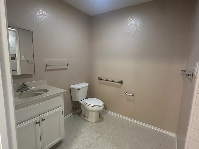 3101 Jordan Ave — Photo 10