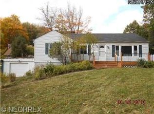 9056 Lindbergh Blvd, Olmsted Falls, OH 44138