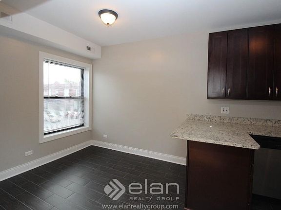 4th image of 3718 W Fullerton Ave #2A